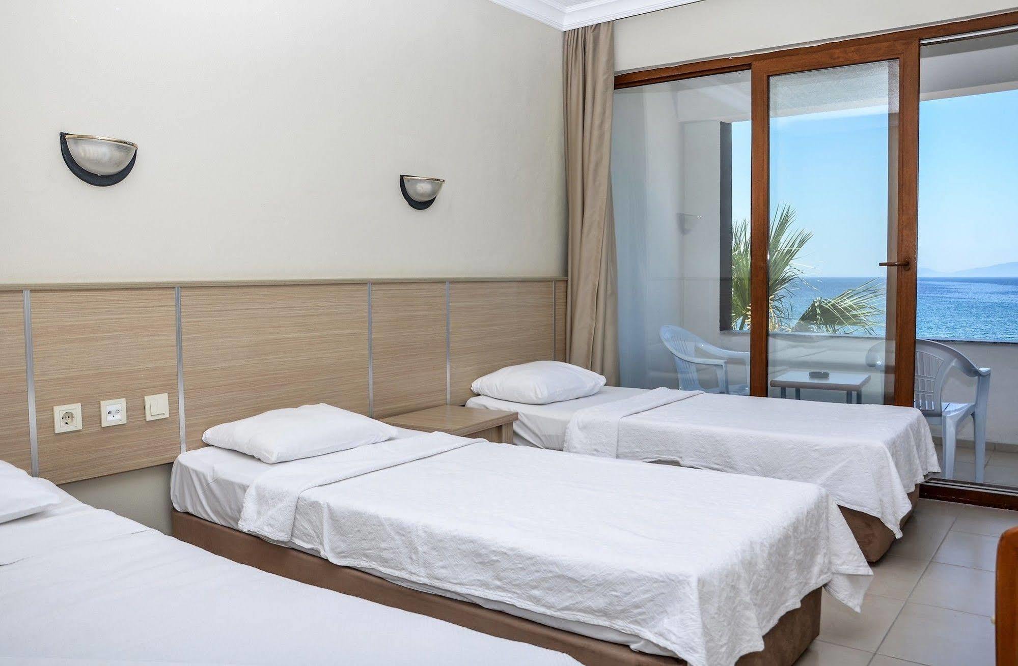 Dikelya Hotel Dikili Buitenkant foto